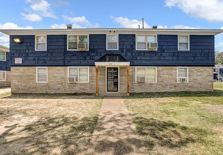 1488 Wanda St #3 — Photo 15