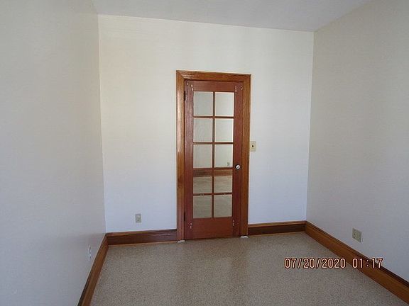 4th image of 536 40th St #2AA