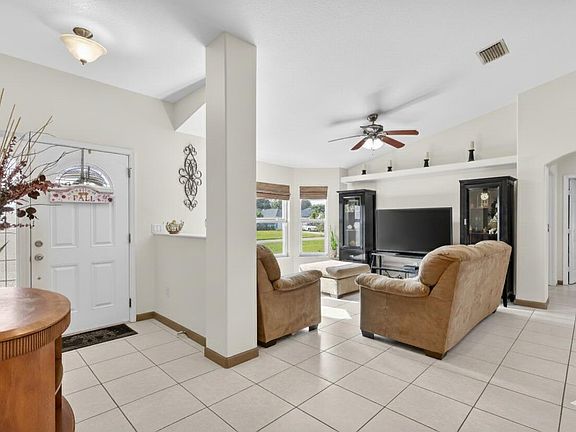 5th image of 557 SW Halkell Avenue