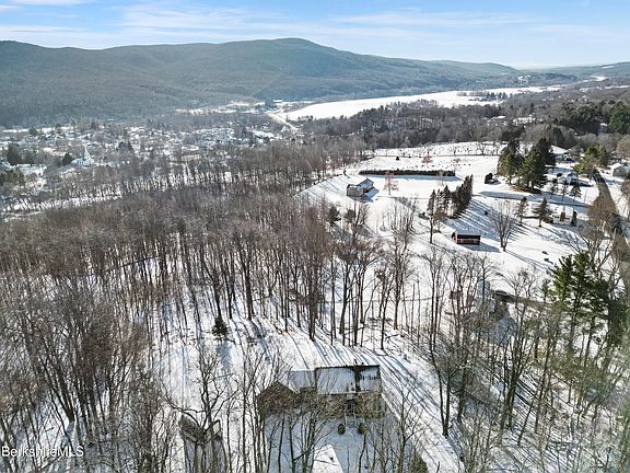 2nd image of 132 Outlook Ave