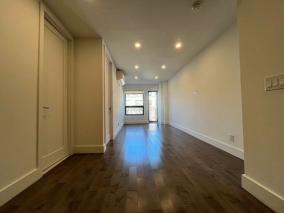 2nd image of 2113 5th Ave #4F