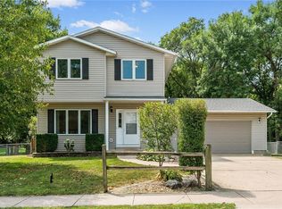 319 S Samson St, Roland, IA 50236