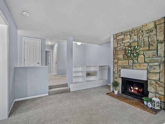 4th image of 1318 Westbrooke St