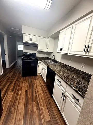 3 bed, 2.0 bath, 1110 sqft, $1,500 — Photo 2