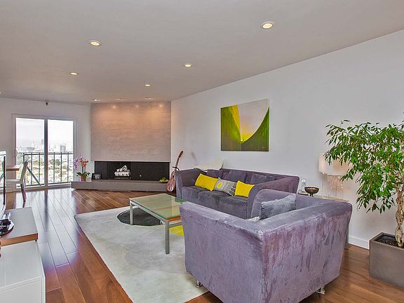 2nd image of 519 Corbett Ave #519