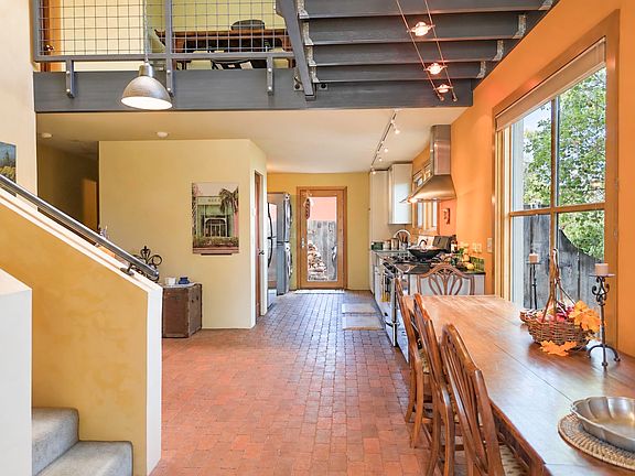 4th image of 609 Zuni Street #One