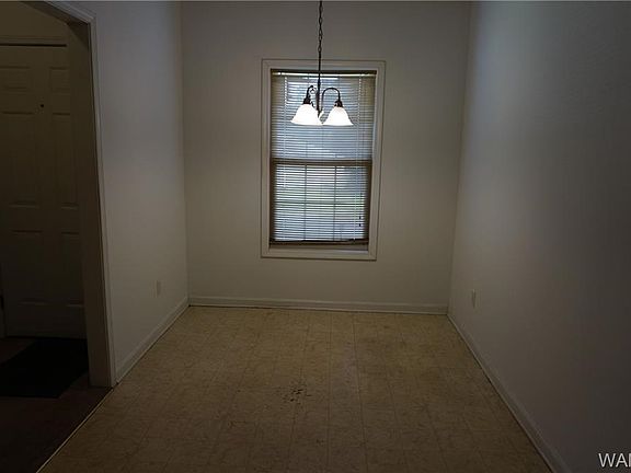 3rd image of 7388 Huntley Ln
