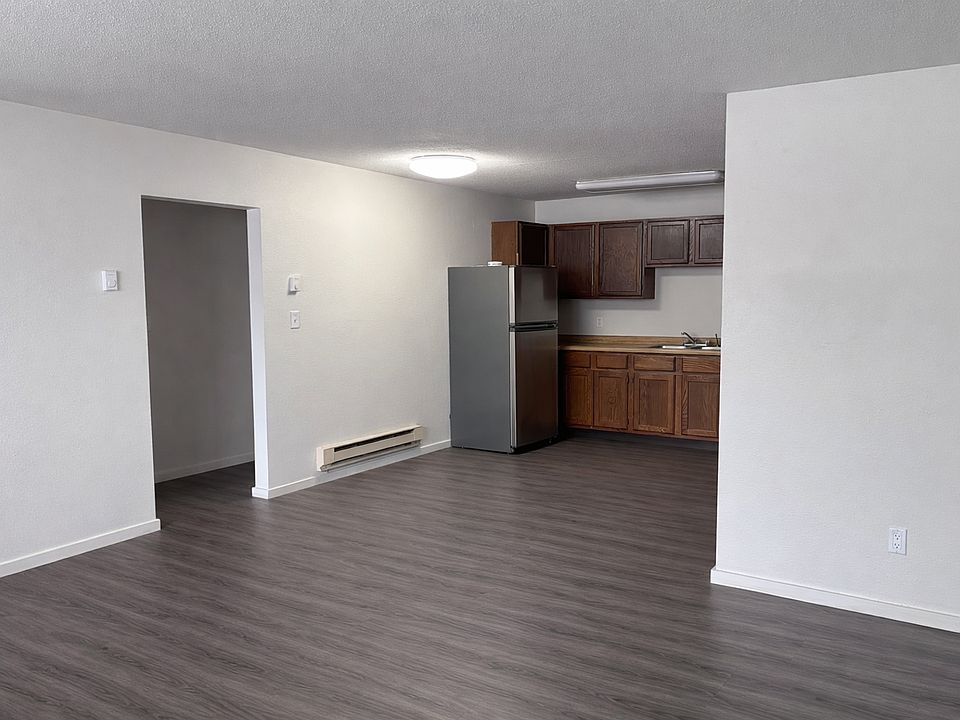 1st image of 1416-1426 10th Ave N #1