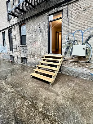 Rented by REAL New York | media 10