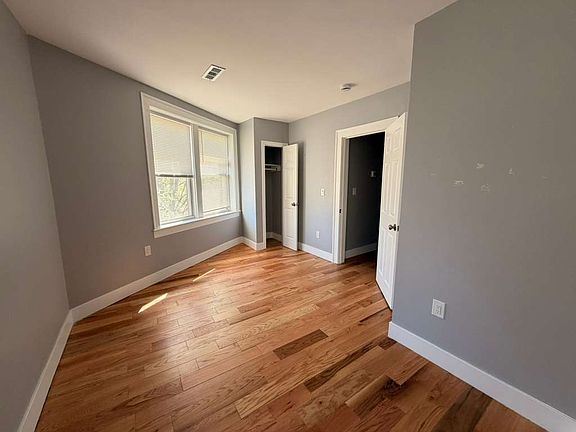 4th image of 70-201 Circular Ave #201B