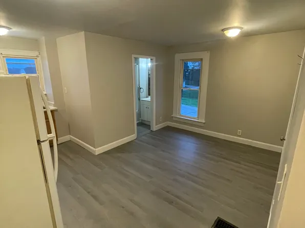 (undisclosed Address), Zanesville, OH 43701