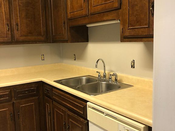 5th image of 26 Somerset Townhouses #26