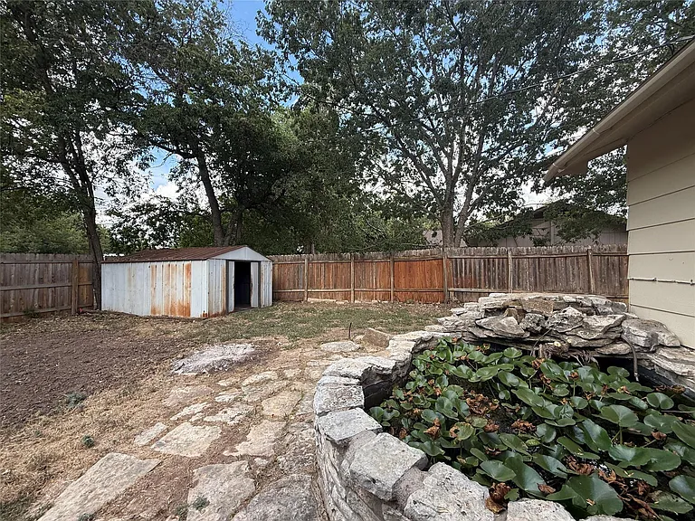 1510 Glen Burnie Dr — Photo 12