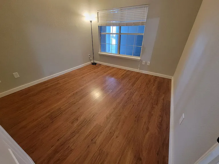 7438 Singing Hills Dr — Photo 18