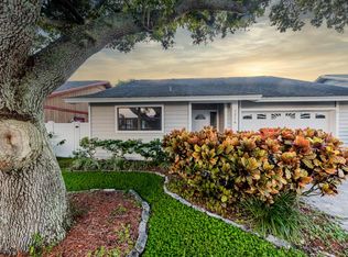 1714 Whispering Dr E, Largo, FL 33771