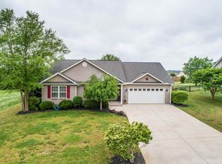 10 Cole Creek Ct, Greer, SC 29651