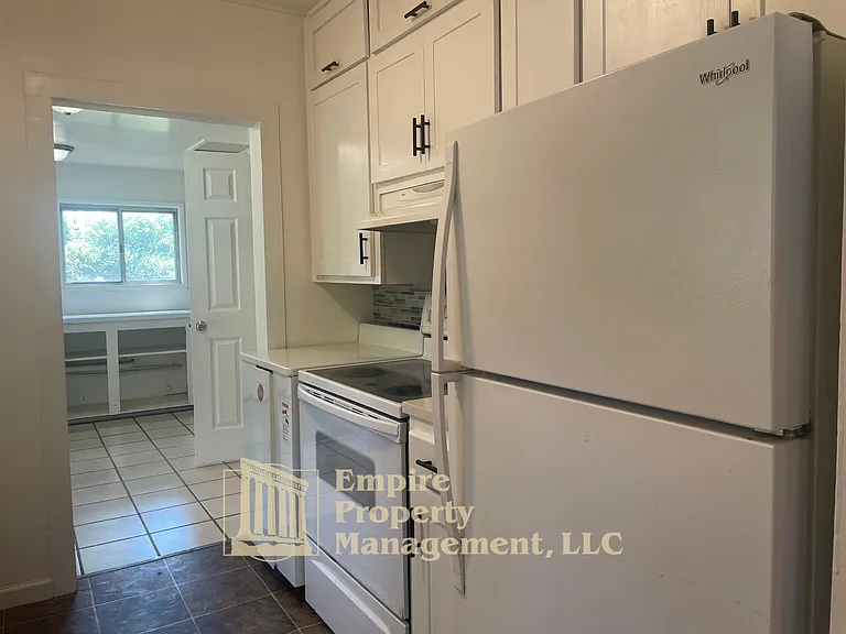 4950 Barger Dr — Photo 13
