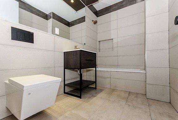 4th image of 70 Bushwick Ave #1E