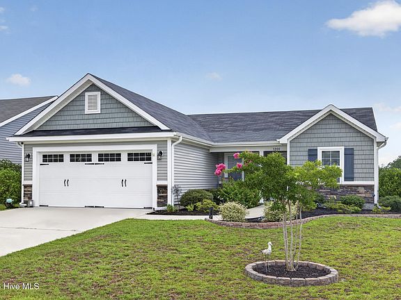 3rd image of 3200 Greenridge Way