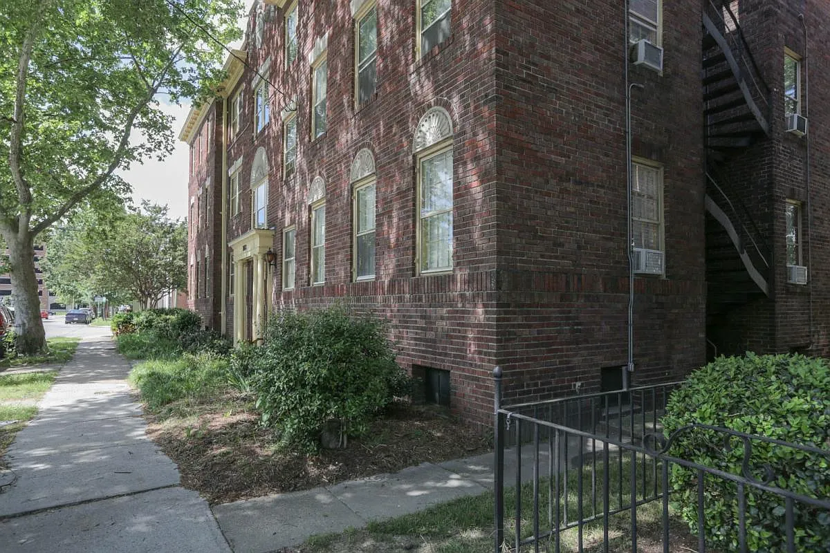 1003 Colley Ave — Photo 4