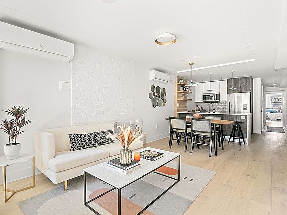 3rd image of 675 Lafayette Ave APT 1
