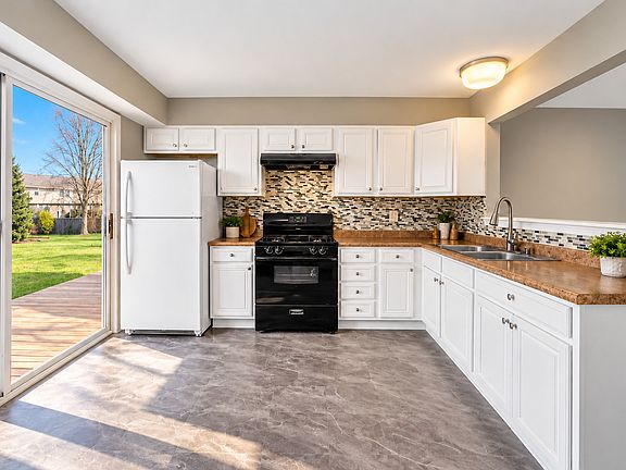 5th image of 1784 McCormick Ln