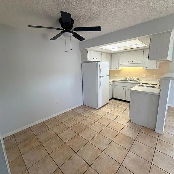 6050 Chesham Dr #5 — Photo 6