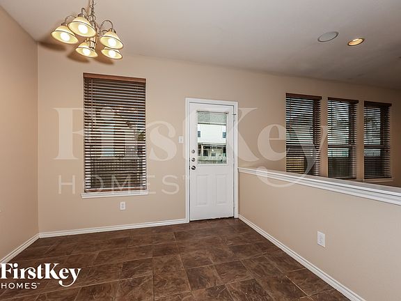 5th image of 4532 Fir Dr