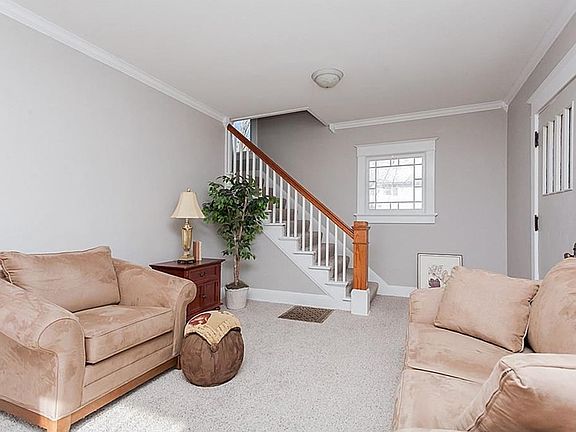 5th image of 316 11th St NW