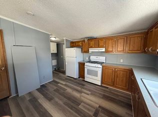 6944 Country Ln #CL6944, Belleville, MI