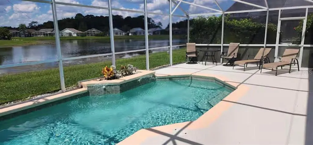 4 bed, 2.0 bath, 1822 sqft, $2,550 — Photo 3