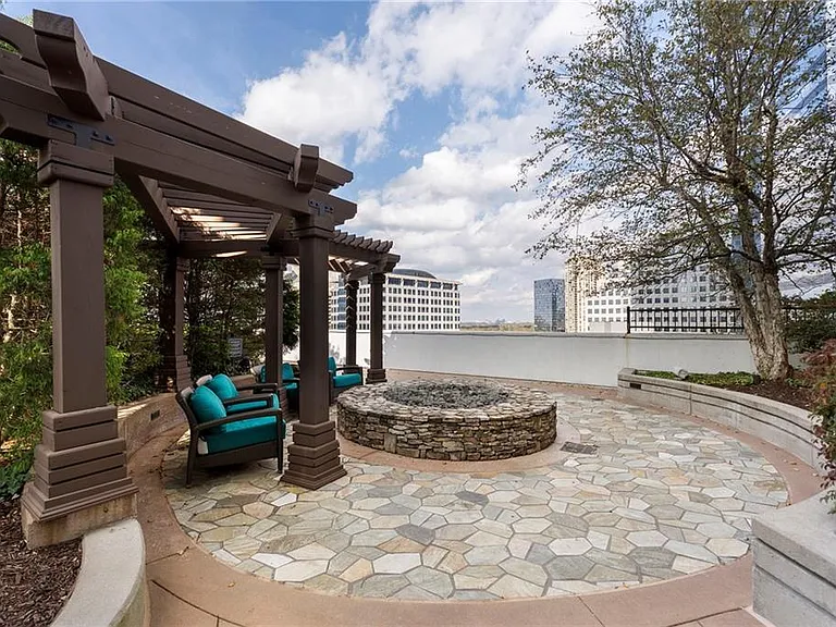 3324 Peachtree Rd NE #2208 — Photo 35