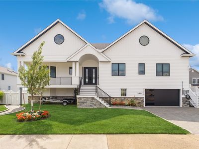 894 S Long Beach Avenue, Freeport, NY, 11520