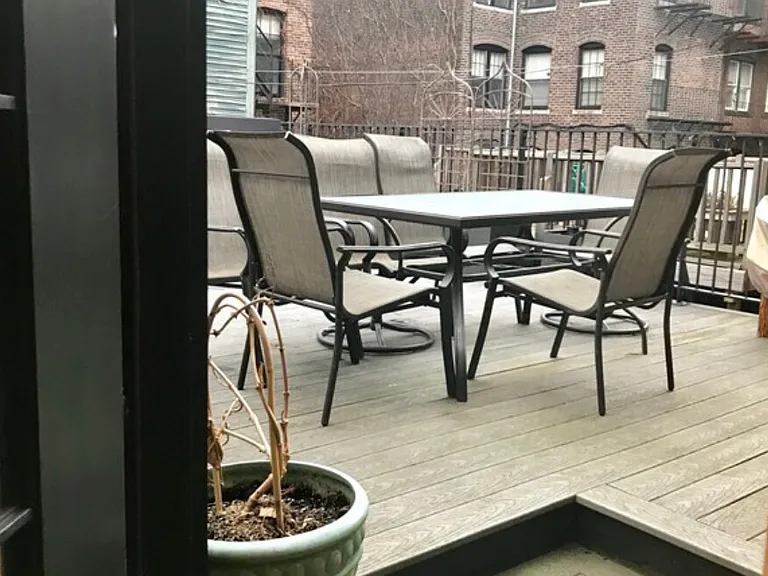 105 Pinckney St #4 — Photo 12