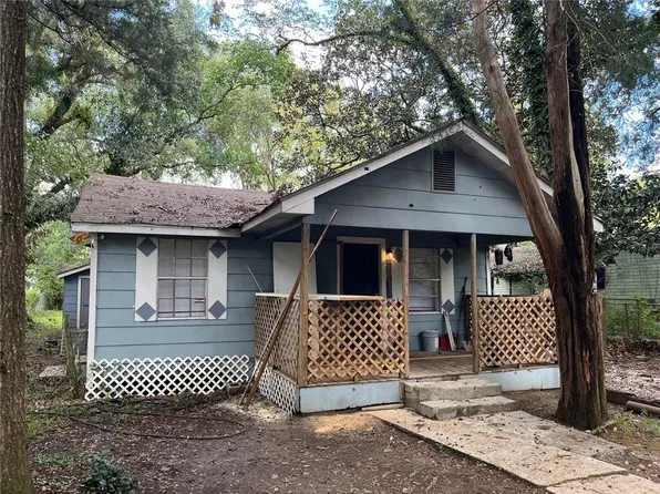 102 5th Ave, Chickasaw, AL 36611