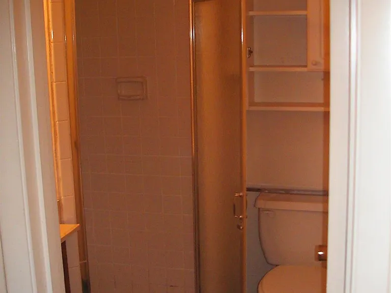 10806 Lynbrook Dr #B — Photo 5