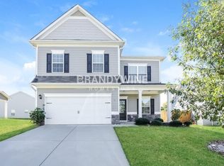 31 Cliffbriar Ter, Newnan, GA 30263