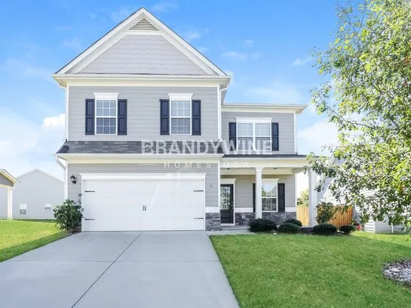31 Cliffbriar Ter, Newnan, GA 30263
