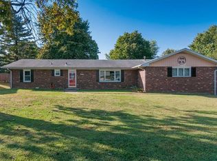 10 Saint Charles Dr, Collinsville, IL