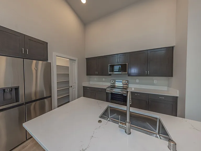1901 E 11th St #204 — Photo 14