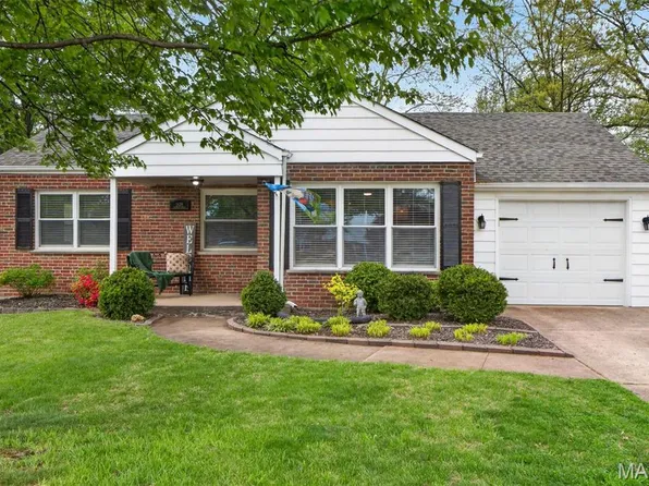 1439 Lanvale Dr, Saint Louis, MO 63119