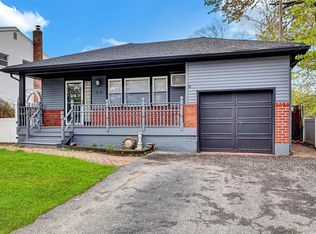 66 Phelps Ln, North Babylon, NY 11703