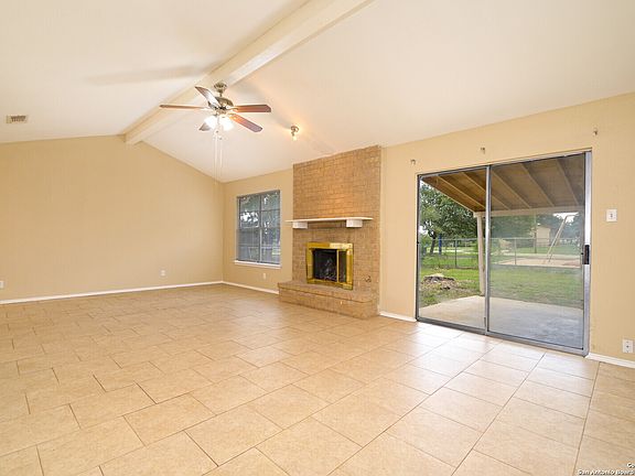 4th image of 5611 WOOD CLIMB ST