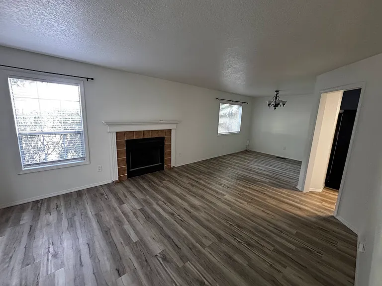 9253 SW Davies Rd — Photo 5