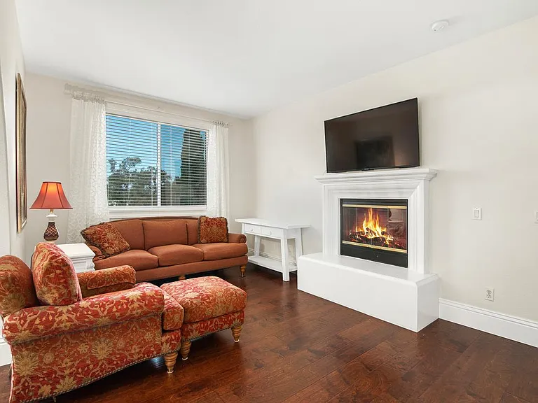 13777 Rosecroft Way — Photo 15