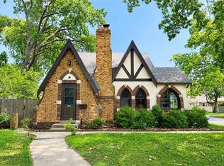 1525 Columbia Ave, Leavenworth, KS 66048