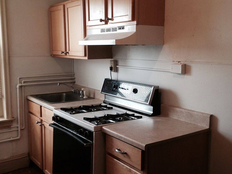 Kitchen 10 x 14
