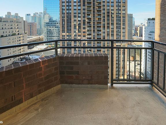 5th image of 1991 Broadway APT 18C