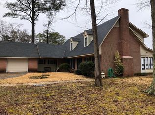 1048 Queenstown Rd, Lancaster, VA 22503