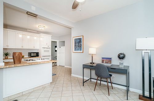 3rd image of 1930 N Richmond St #1